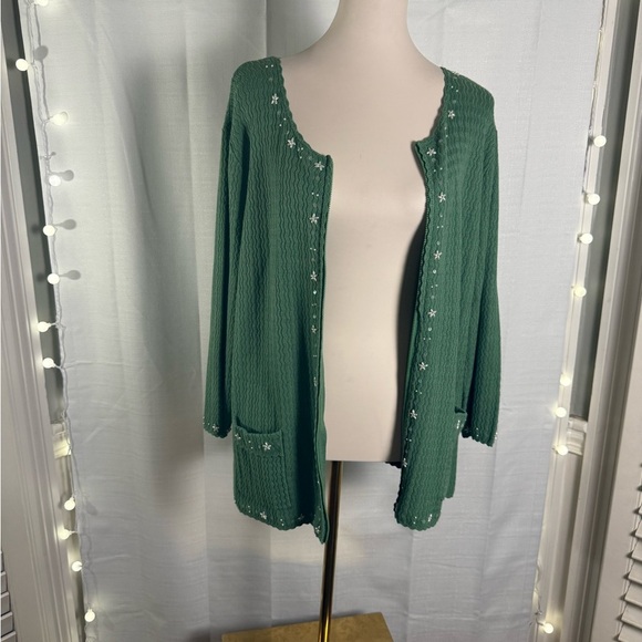 Green Cardigan with Star Embellishments - Picture 2 of 10